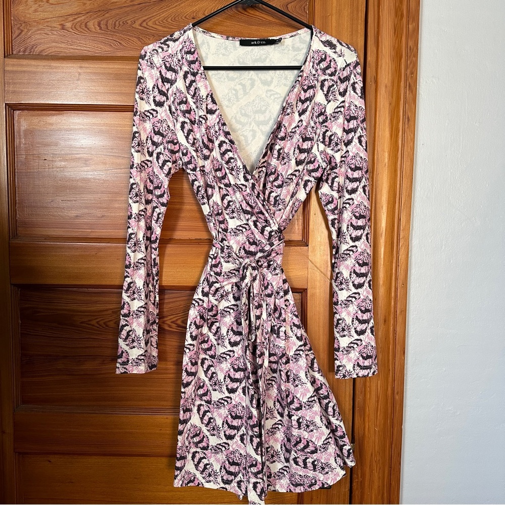 Wrap Dress w/ Pink and Purple Feathers 🪶